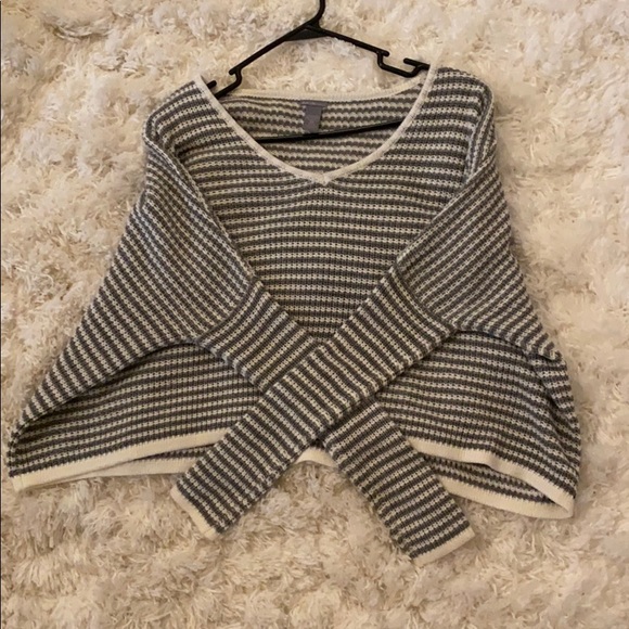 Sweater - Picture 4 of 4